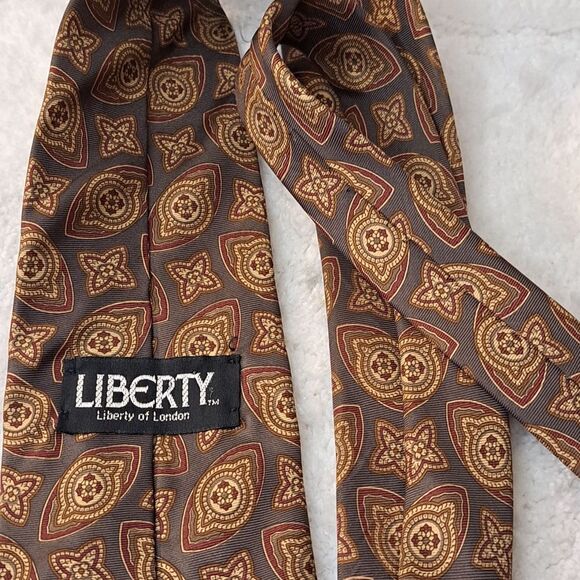 Liberty of London Imported Fabric from London Men's Classic Necktie Silk - Picture 9 of 11